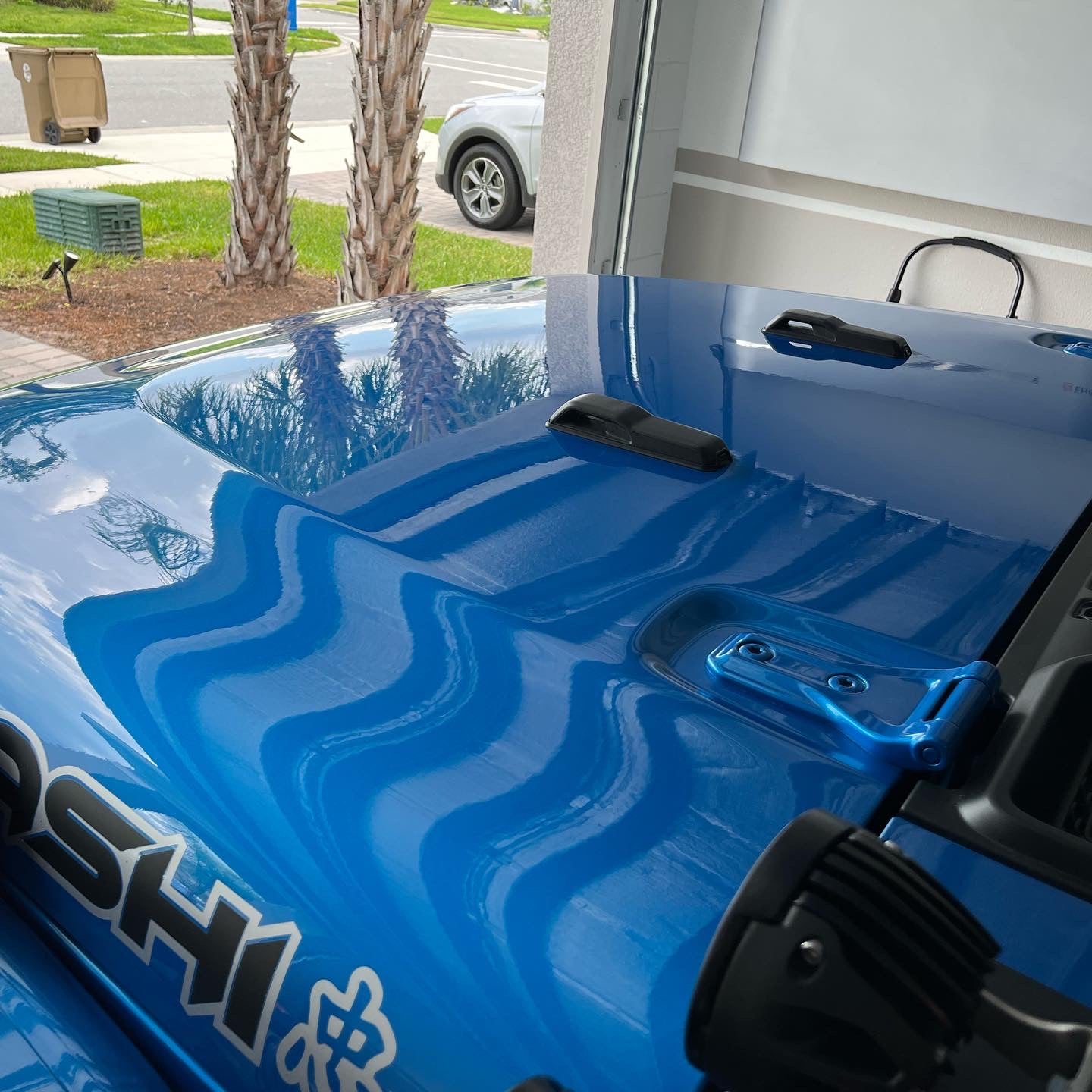 Hand Car Wash & Detailing Center/ We offer Ceramic Coating. Quick Detail Altamonte Mall